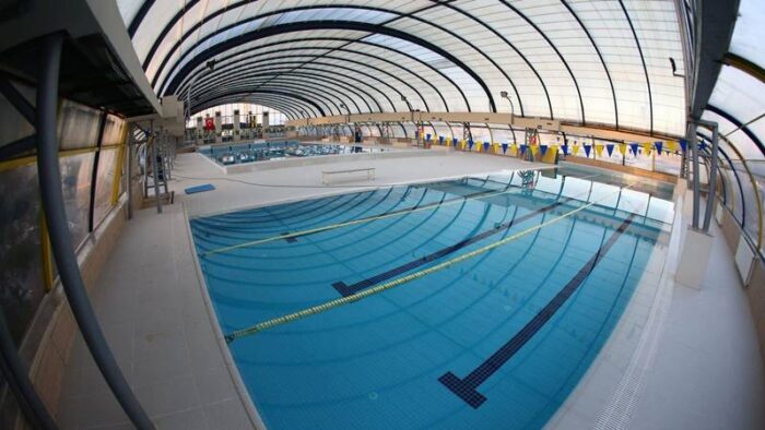 Fenerbahçe Vefa Küçük Kapalı Yüzme Havuzu